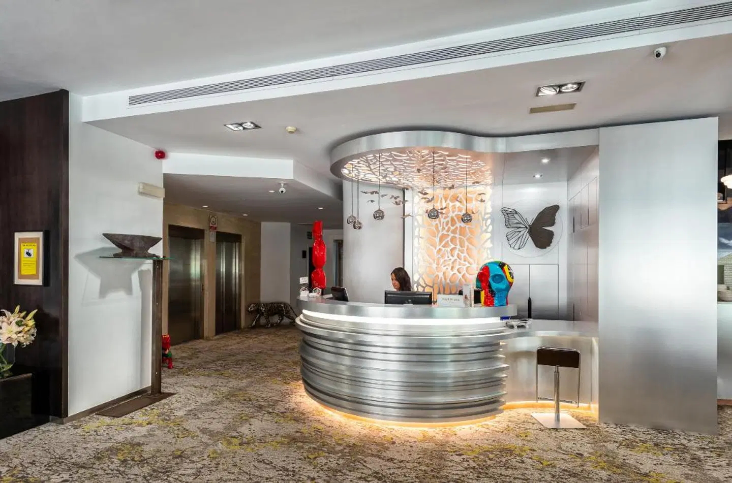 Mariposa Hotel Lobby