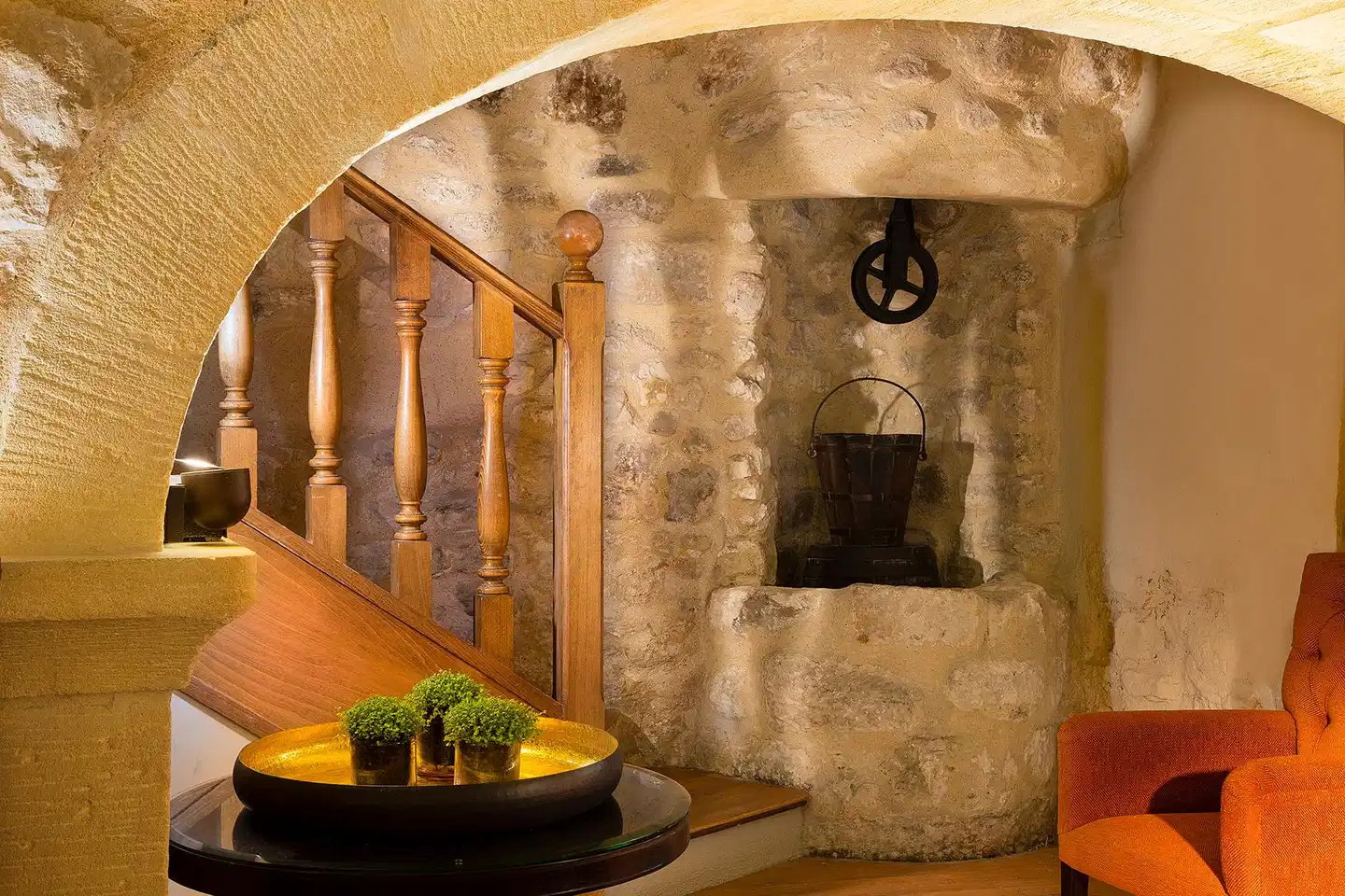 Les Tournelles Lobby