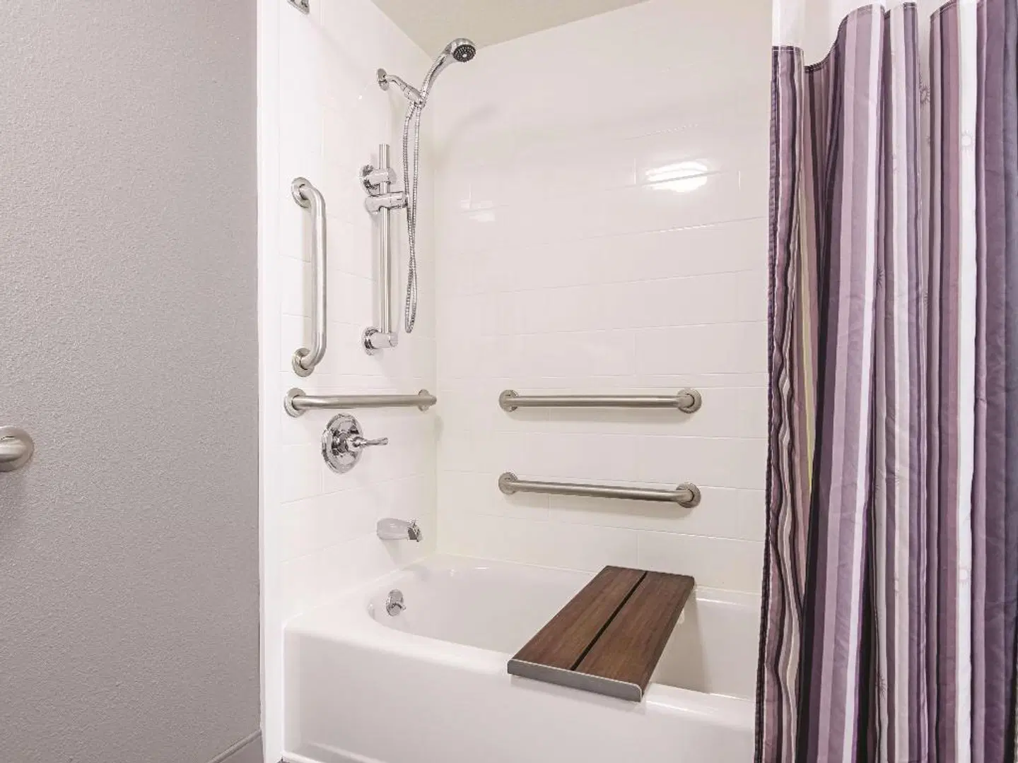 La Quinta Inn & Suites Portland Badezimmer