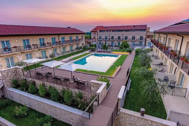 Leonardo Hotel Lago di Garda Aussenansicht