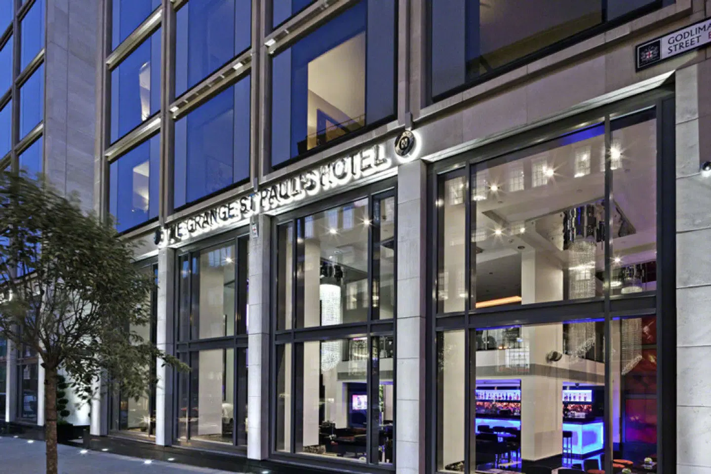 Leonardo Royal Hotel London St. Paul's Aussenansicht