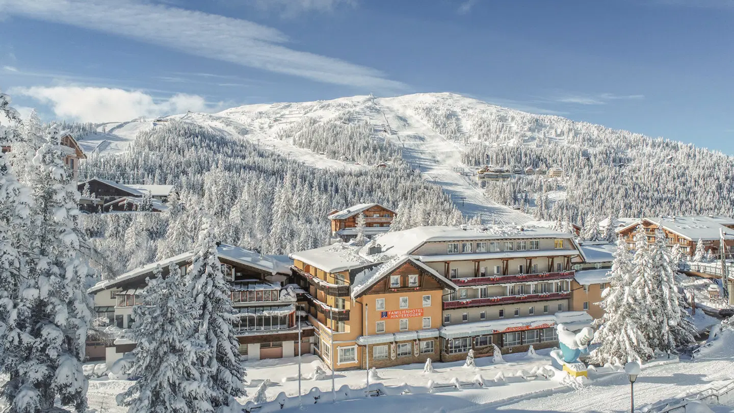 Familienhotel Hinteregger Aussenansicht