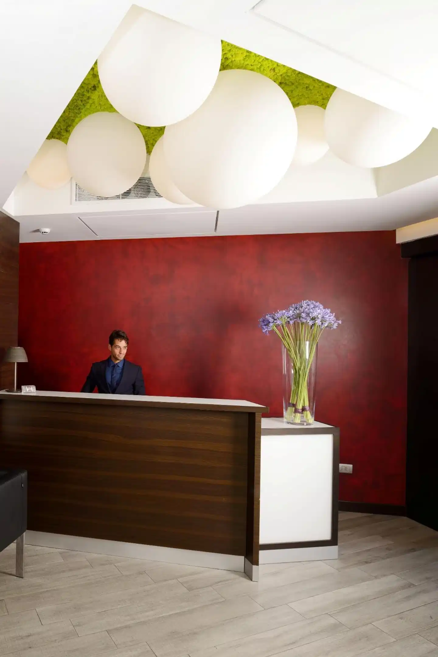 Rome Art Hotel Lobby