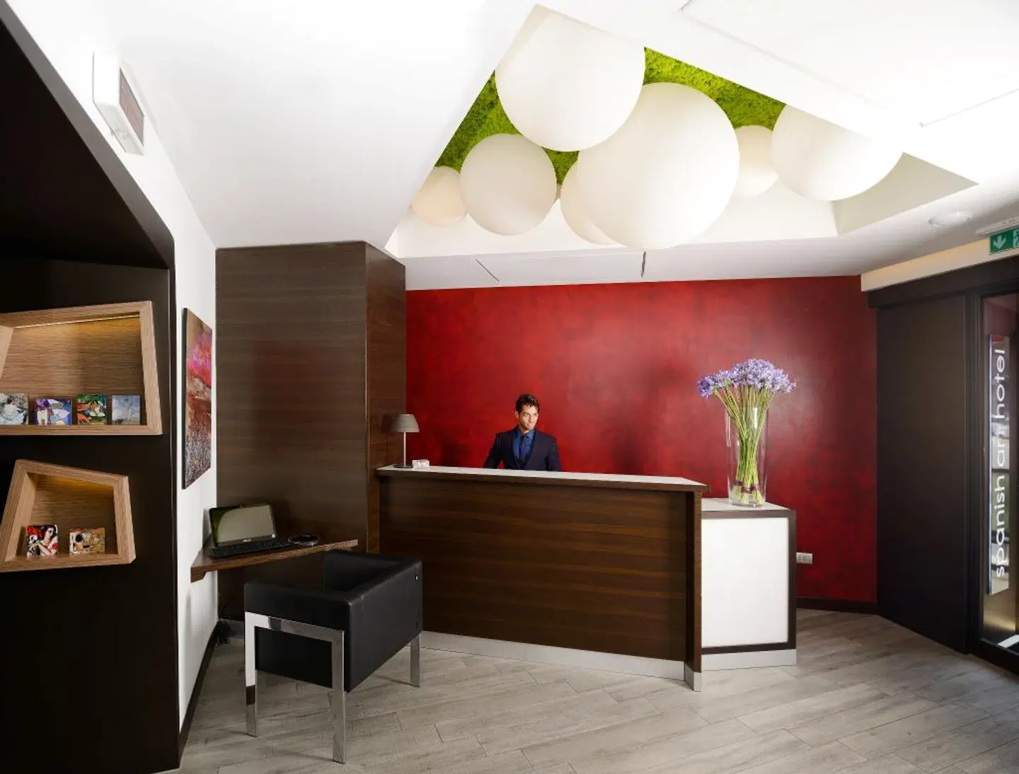 Rome Art Hotel Lobby