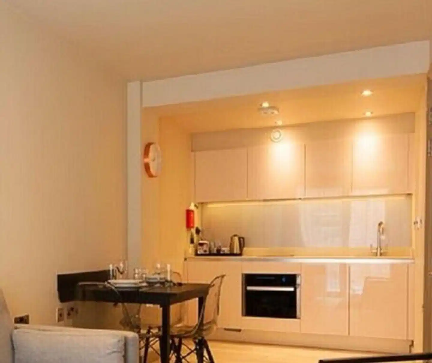 The Reach at Piccadilly, a Tribute Portfolio Hotel Restaurant