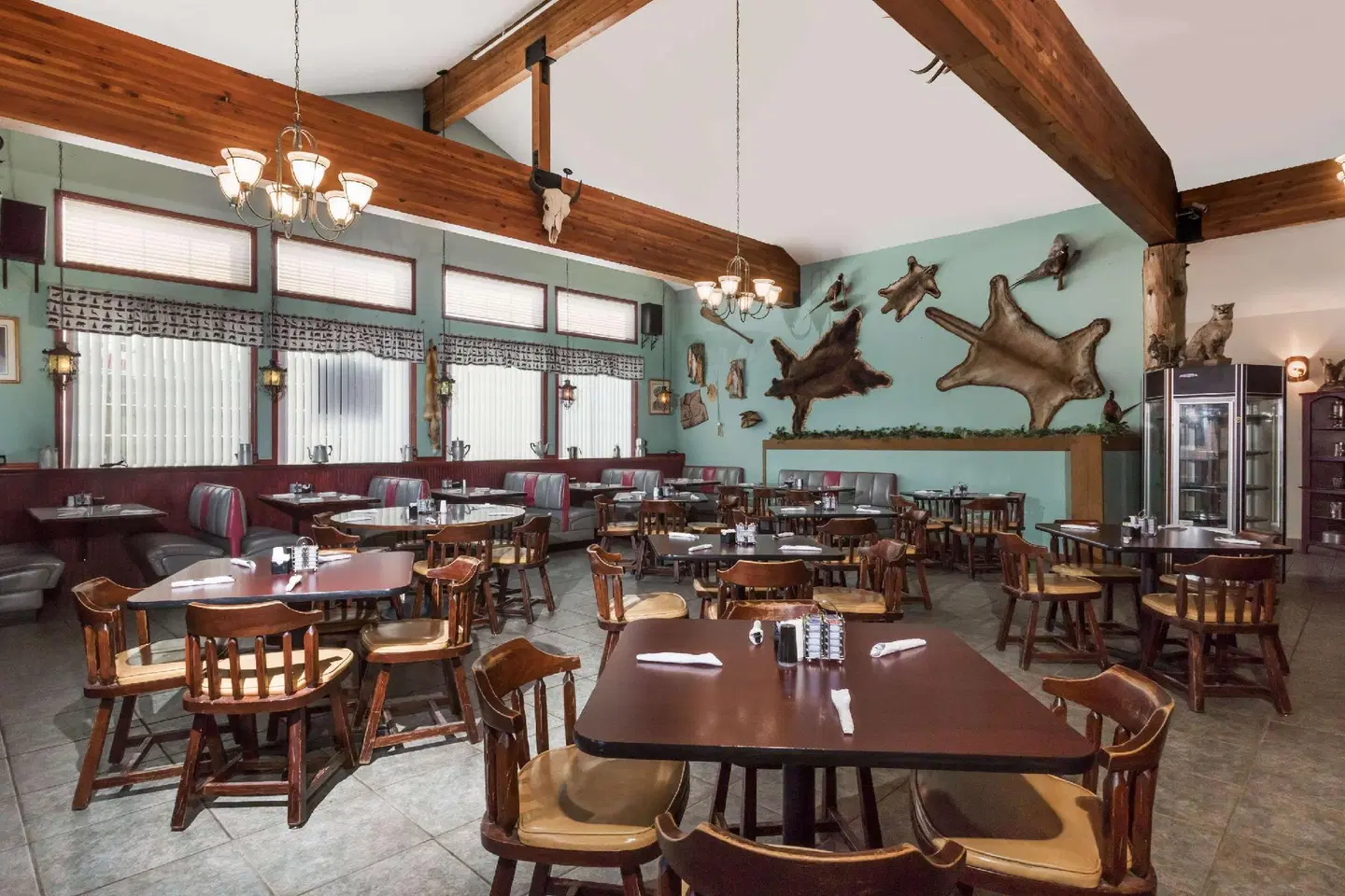 Starlite Yellowstone, Tapestry Collection by Hilton Restaurant