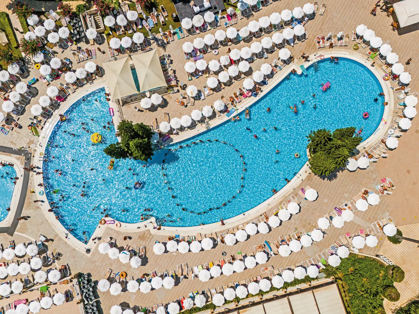 Side Star Resort Pool