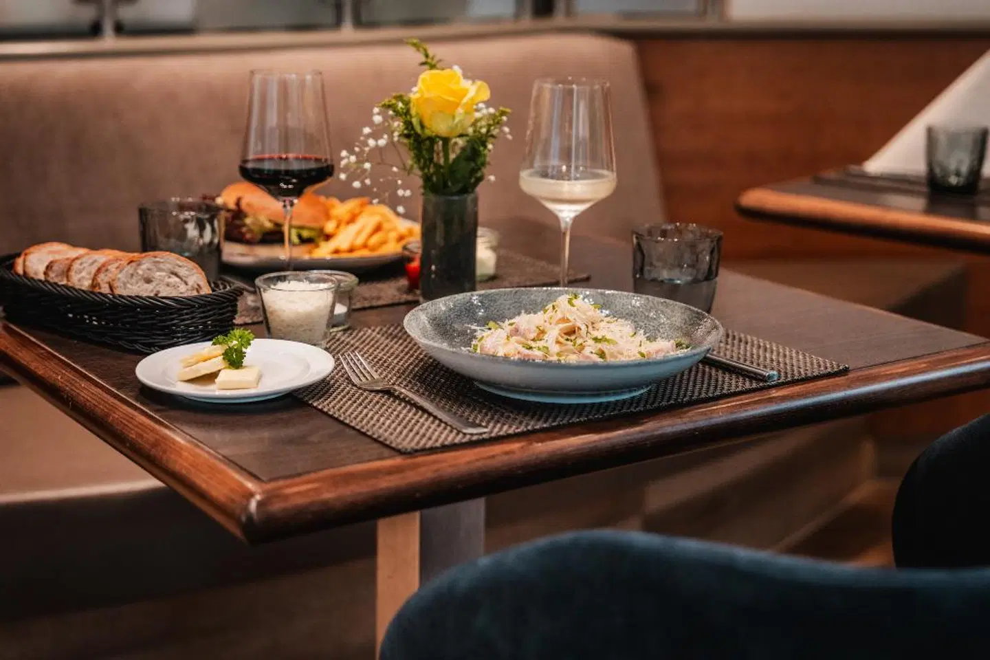 Leonardo Hotel Aachen Lobby