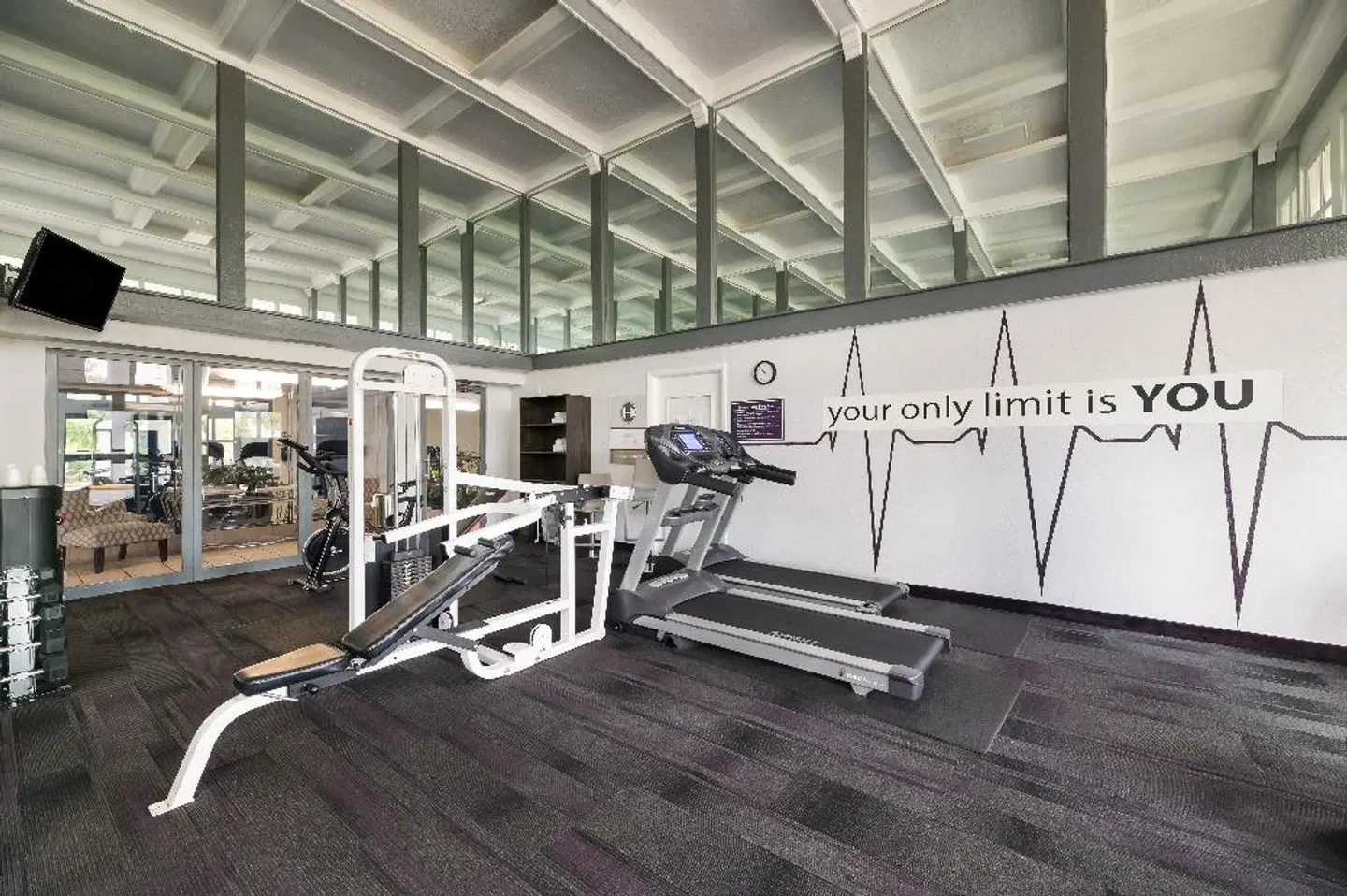 Clarion Inn & Suites Across From Universal Orlando Resort Sport und Entertainment