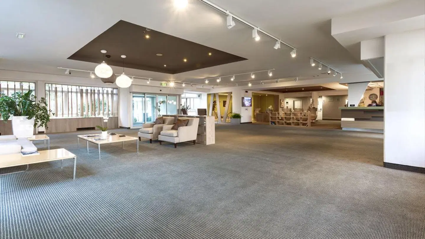 Living Place Hotel Lobby