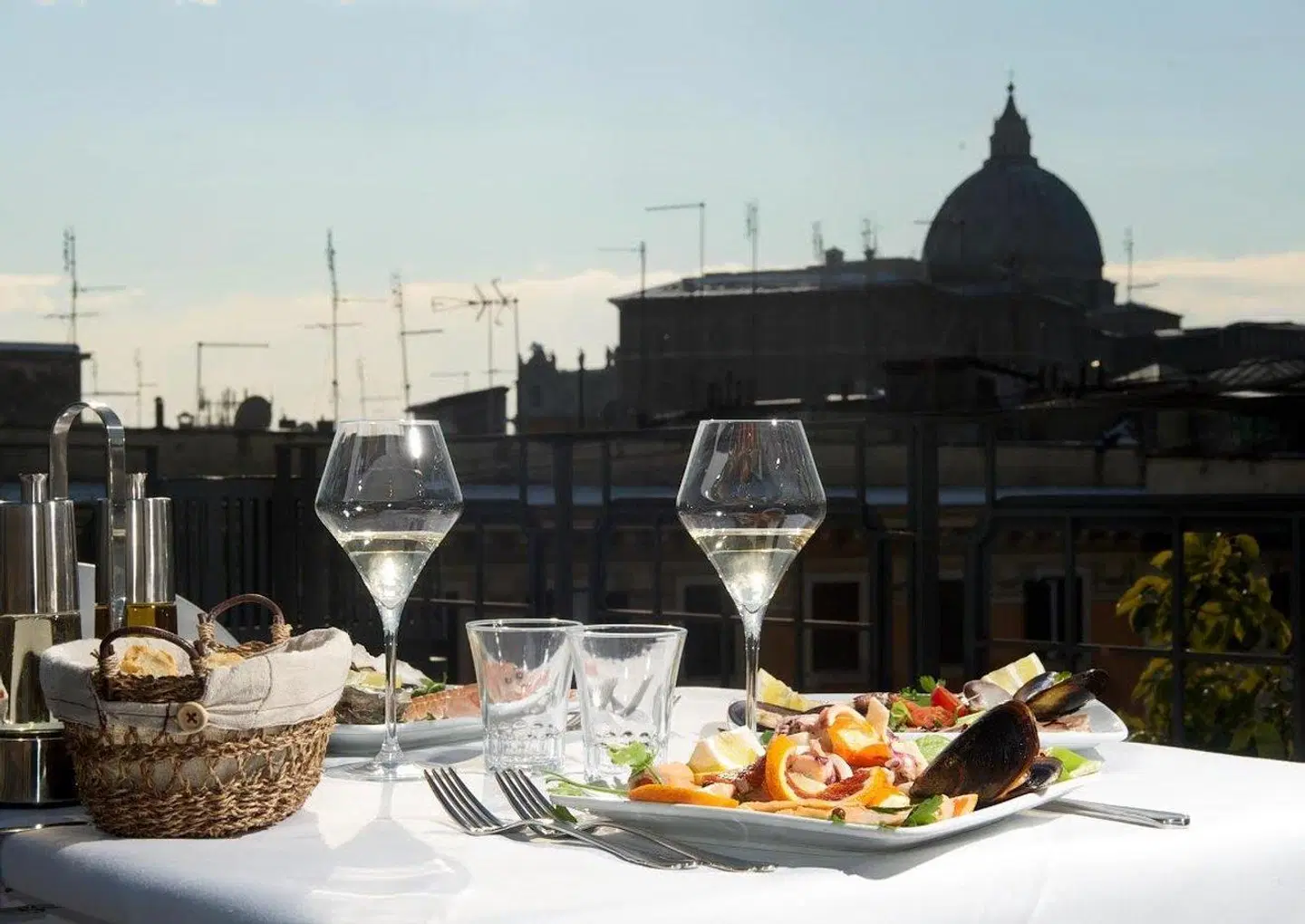 Orange Hotel Terrasse