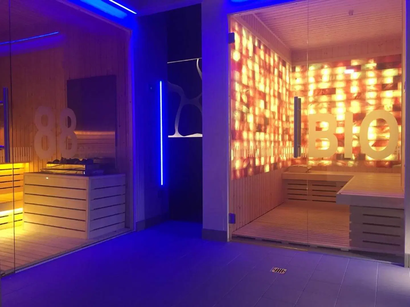 Holiday Inn Express Langhe Cherasco Lobby