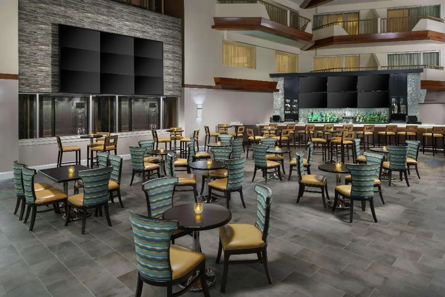 DoubleTree by Hilton Orlando Airport Hotel Restaurant