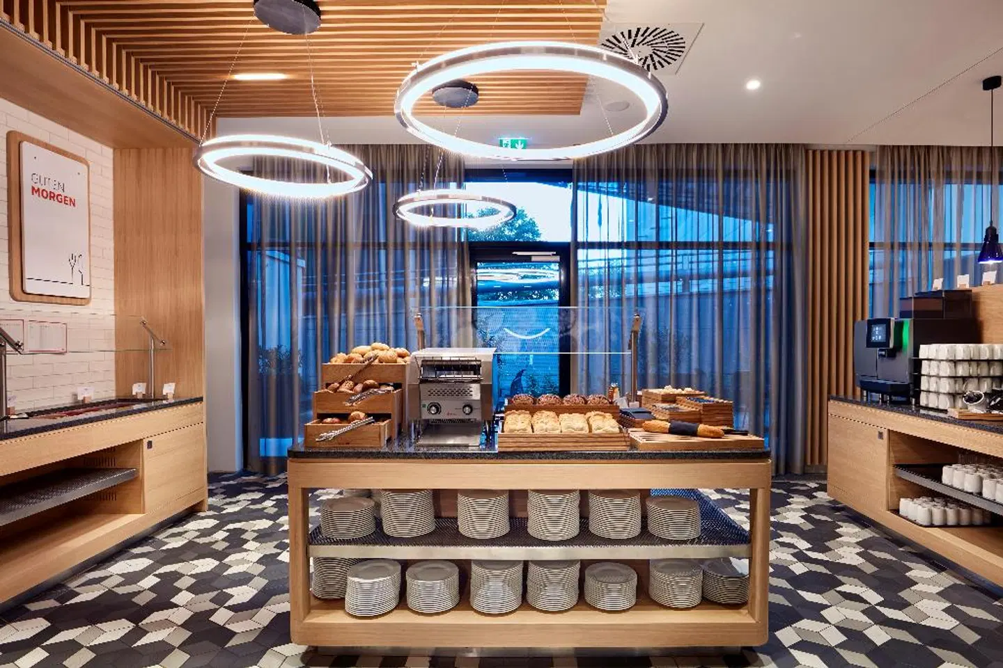 Holiday Inn Express Berlin - Alexanderplatz Restaurant