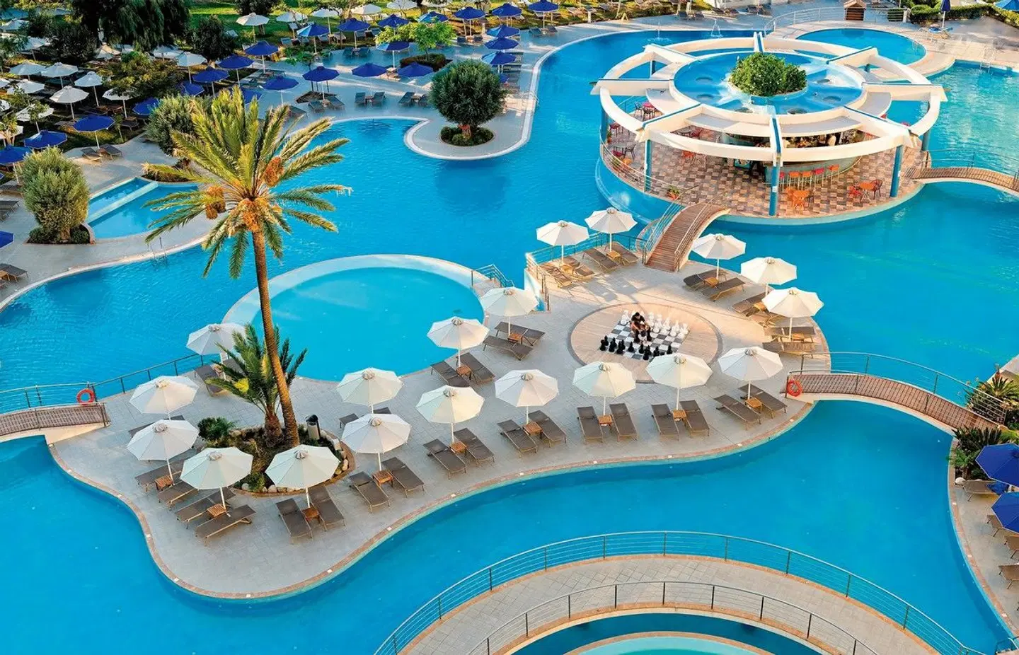 Atrium Platinum Pool