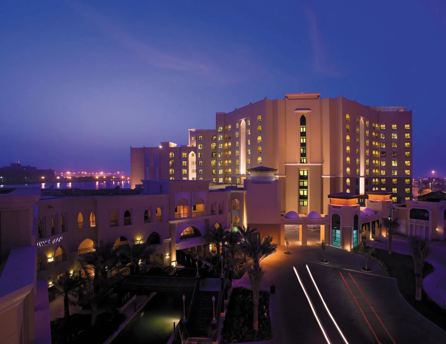 Traders Hotel, Qaryat Al Beri, Abu Dhabi Aussenansicht