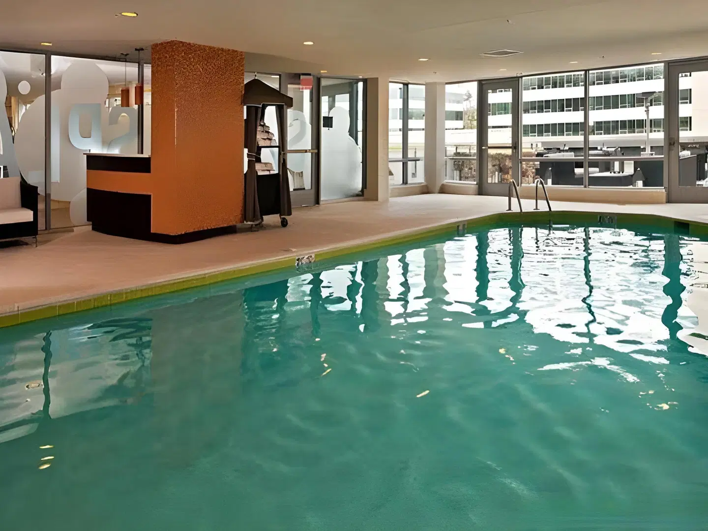 Residence Inn by Marriott Arlington Capital View Hallenbad