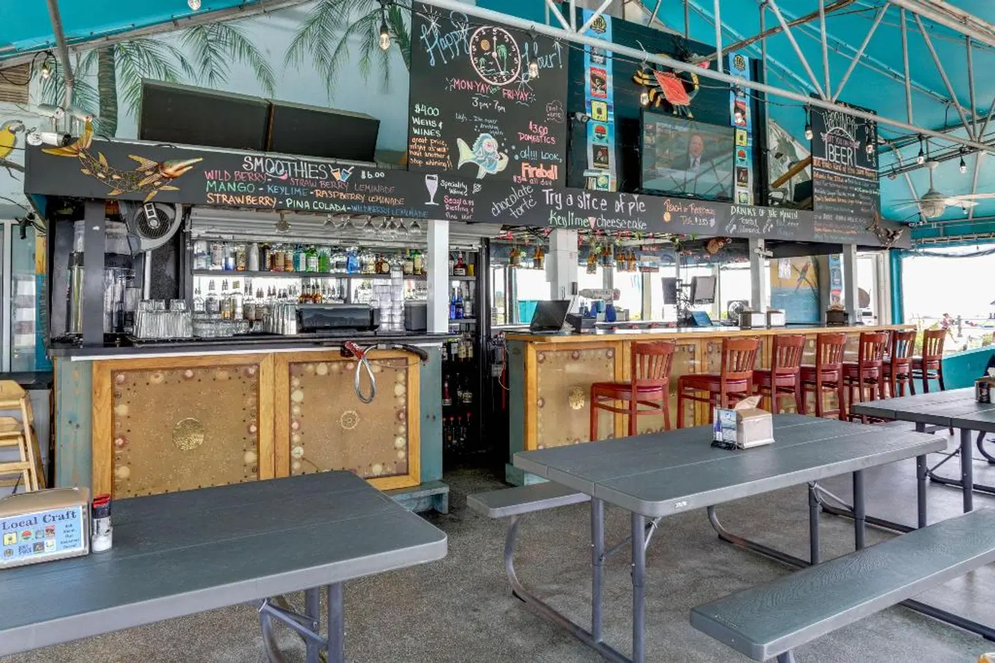 Moxy Virginia Beach Oceanfront Bar