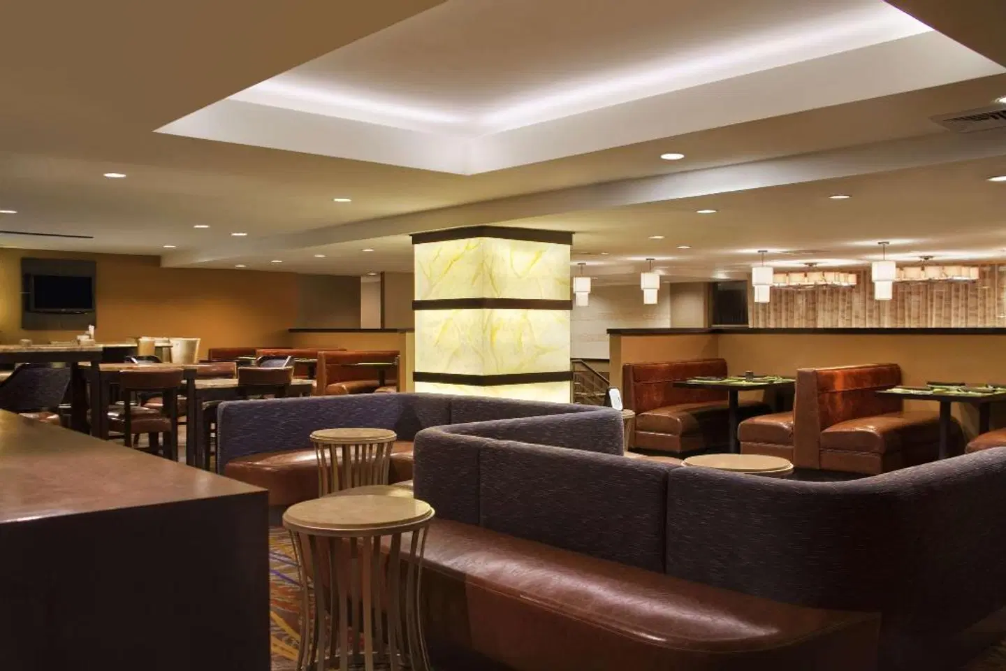 Hilton New York JFK Airport Hotel Bar