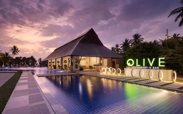 Sheraton Kosgoda Turtle Beach Resort Pool