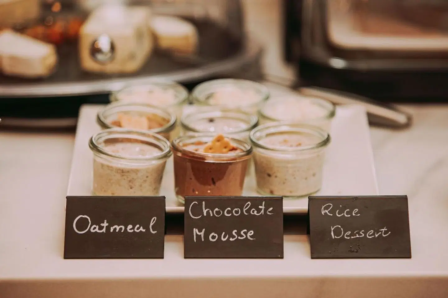 Mera Hotel Restaurant