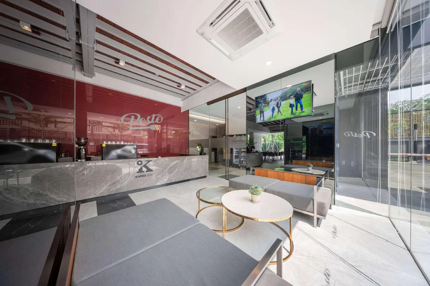 Ramada by Wyndham Bangkok Sukhumvit 87 Lobby