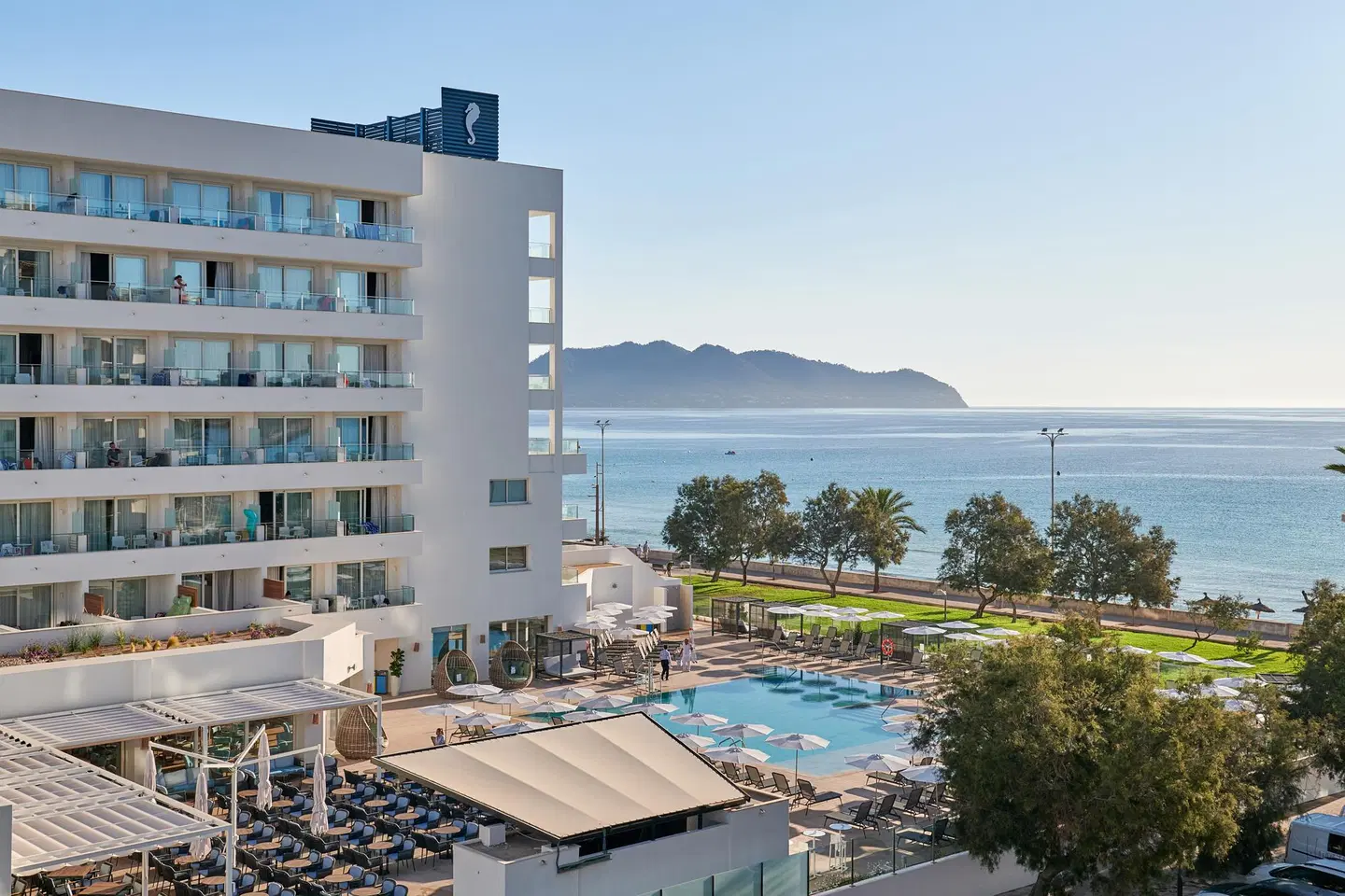 Hipotels Flamenco Aussenansicht