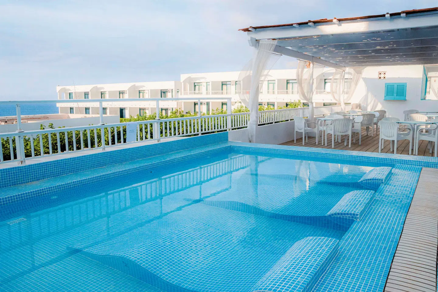 Beach Club Menorca Pool