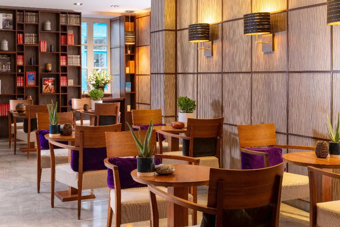 Jardins Eiffel Lobby