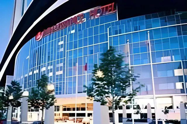 Toronto Marriott City Centre Hotel Aussenansicht