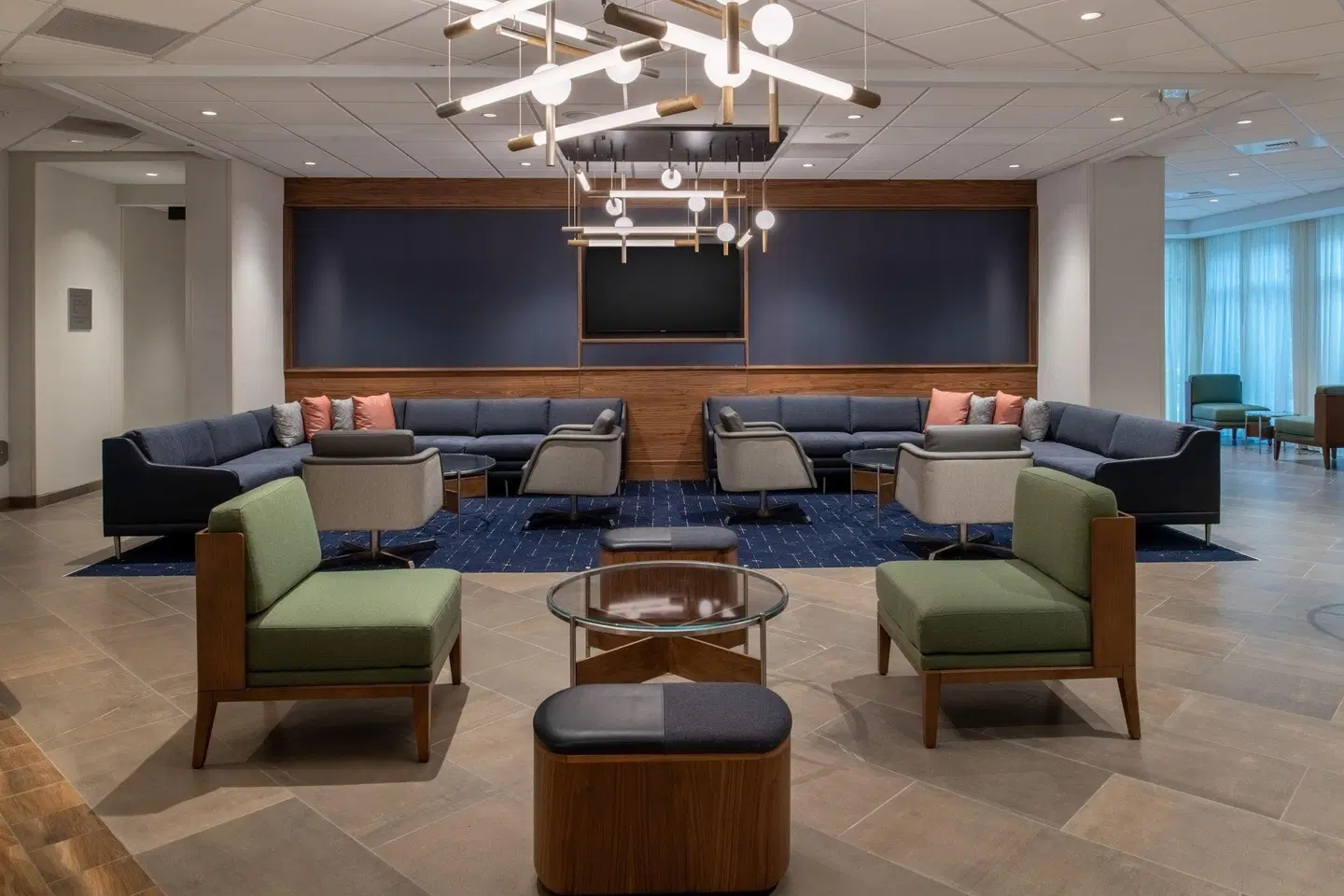 Courtyard by Marriott Olympia Lobby