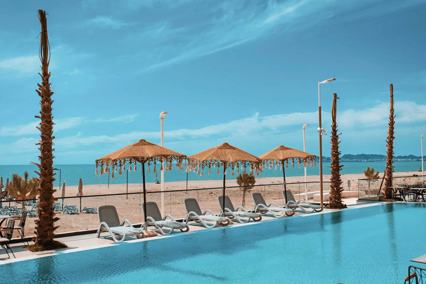 Royal G Deluxe Hotel & Spa Pool