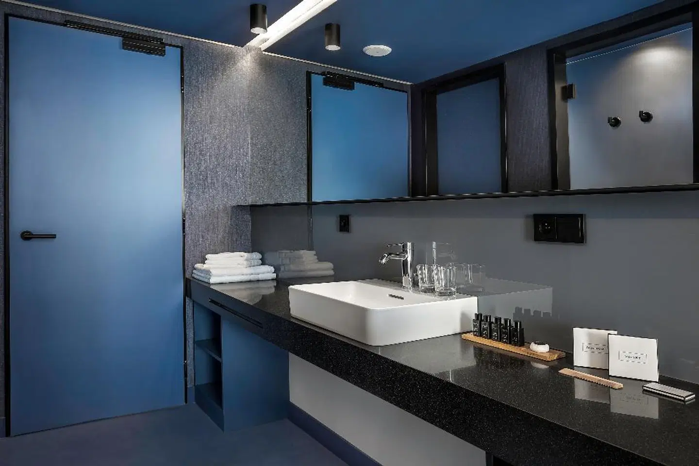 Urban Creme Badezimmer