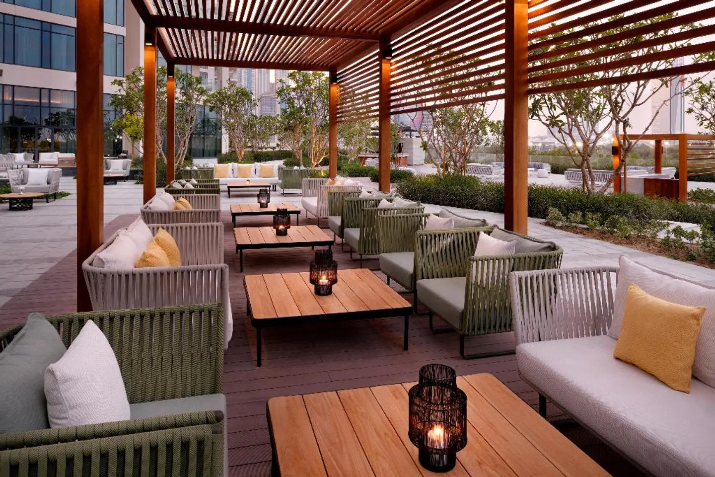 Vida Emirates Hills Terrasse