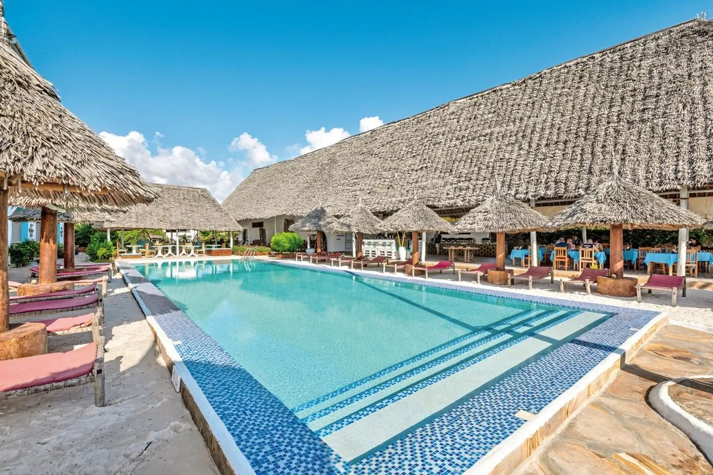 AHG Sun Bay Mlilile Beach Pool