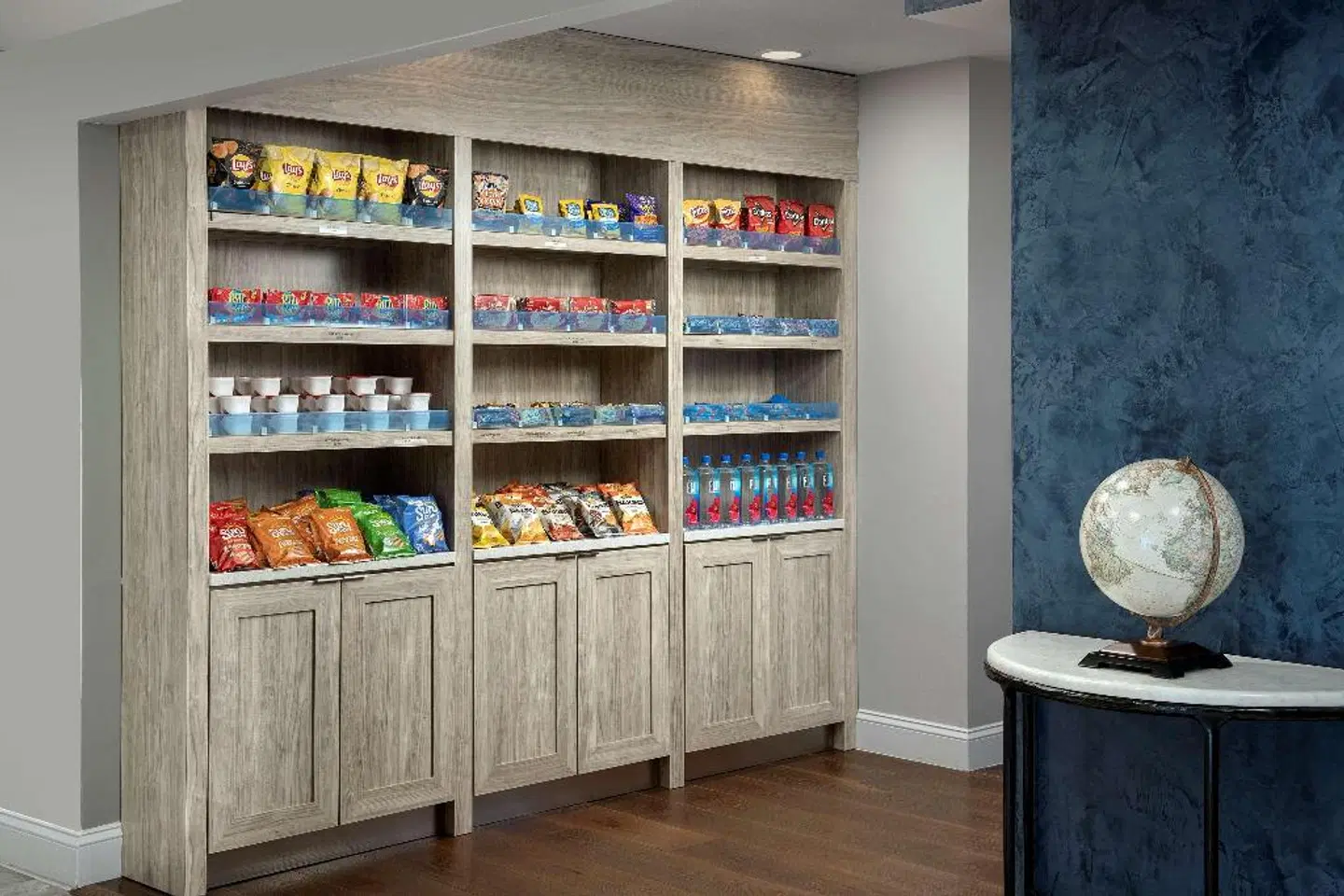 West End Washington DC, Tapestry Collection by Hilton Bar