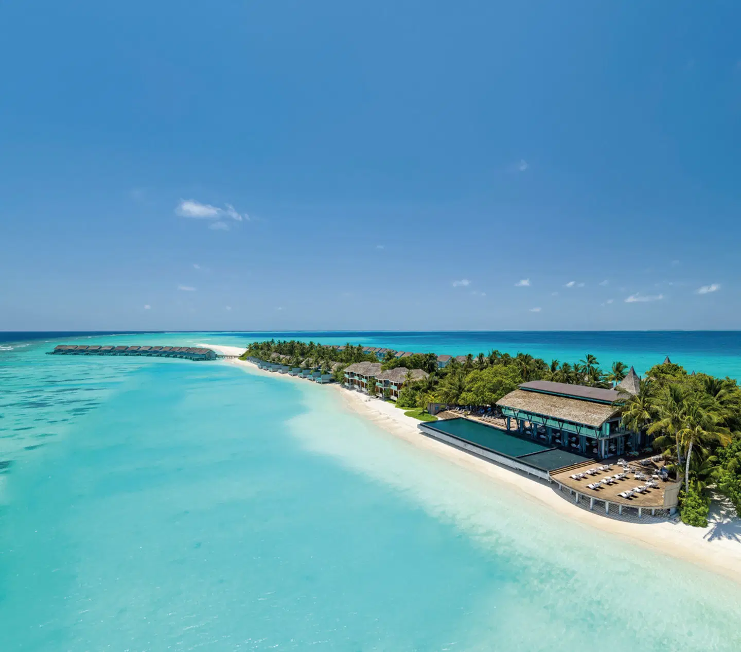 Niva Kuramathi Maldives Pool