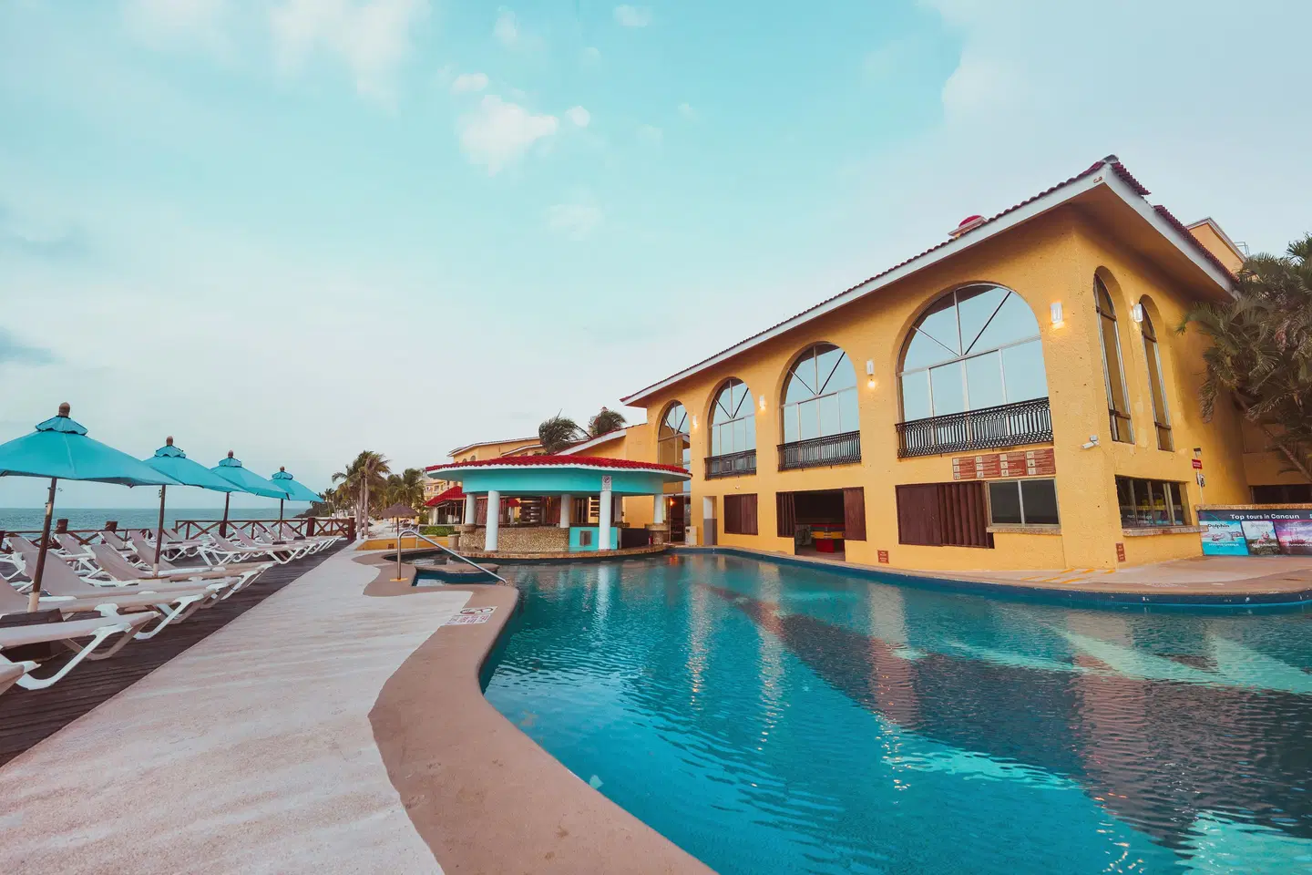 All Ritmo Cancun Resort & Waterpark Pool