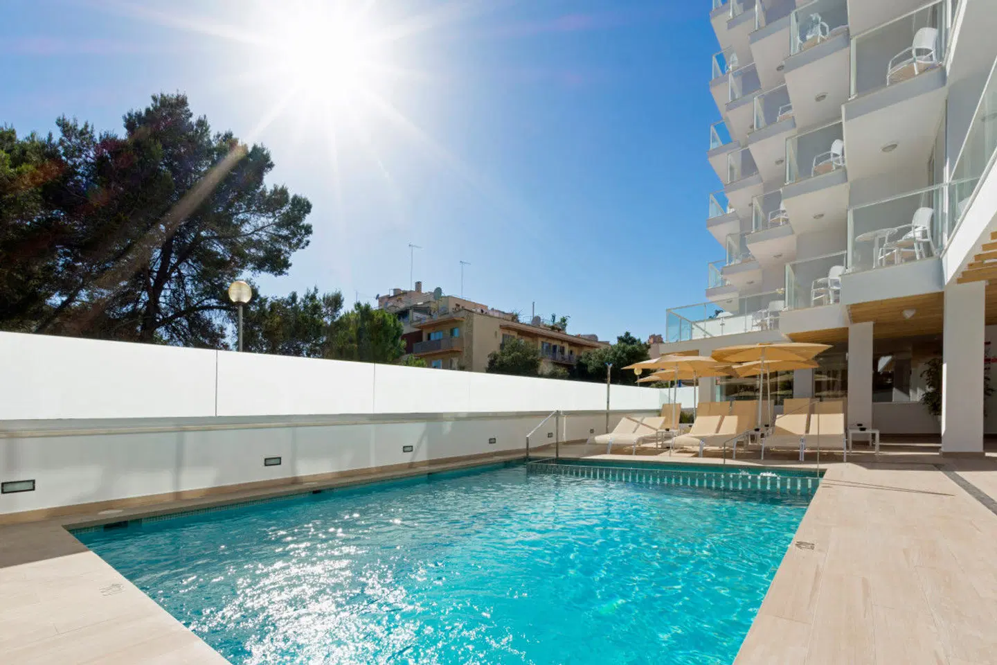 HSM Son Veri - Adults only Pool