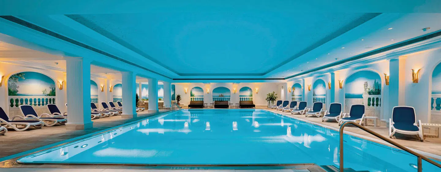 revita - Wellness Hotel & Resort Hallenbad