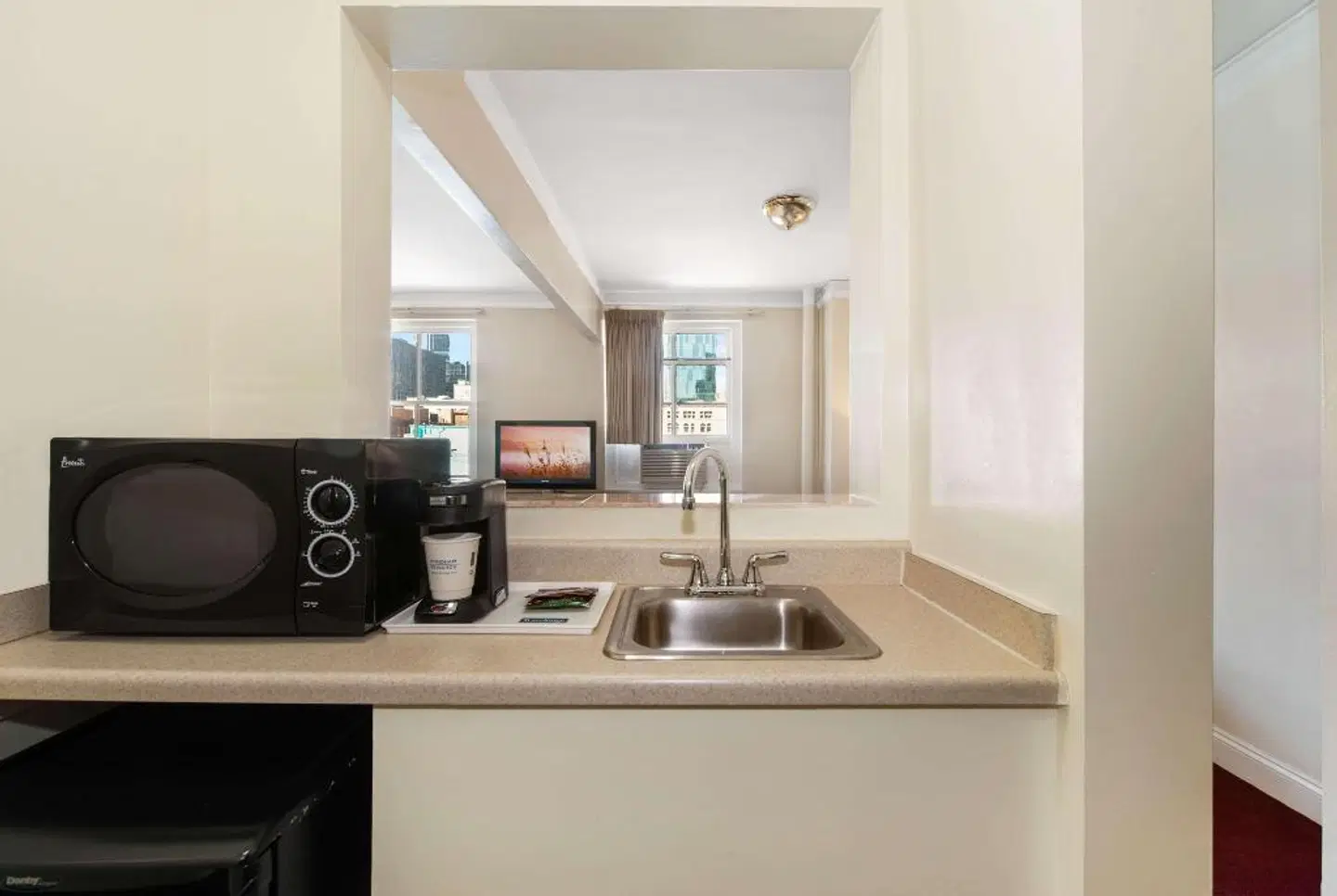 Travelodge by Wyndham Downtown Chicago Lobby