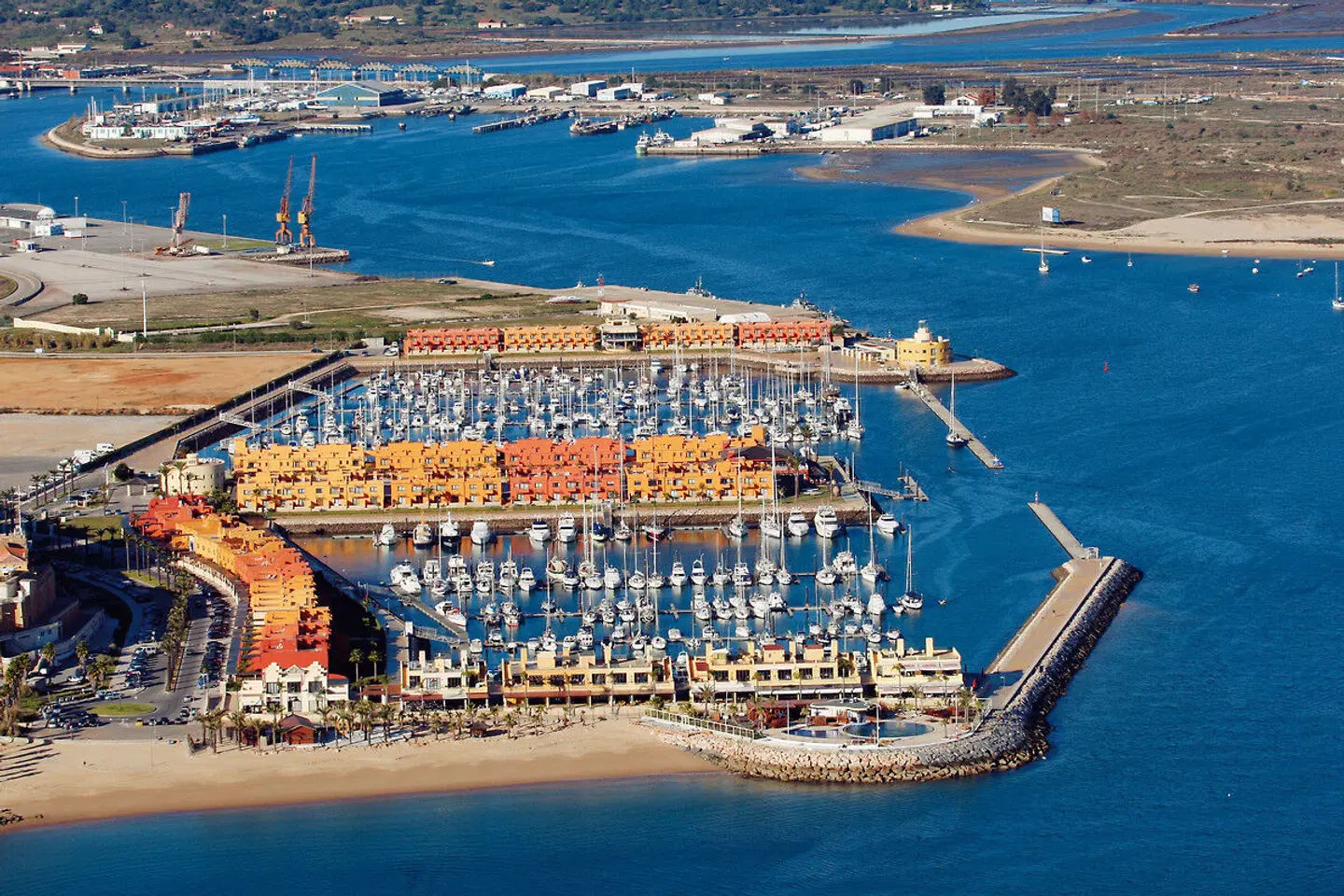 NH Marina Portimão Resort Aussenansicht