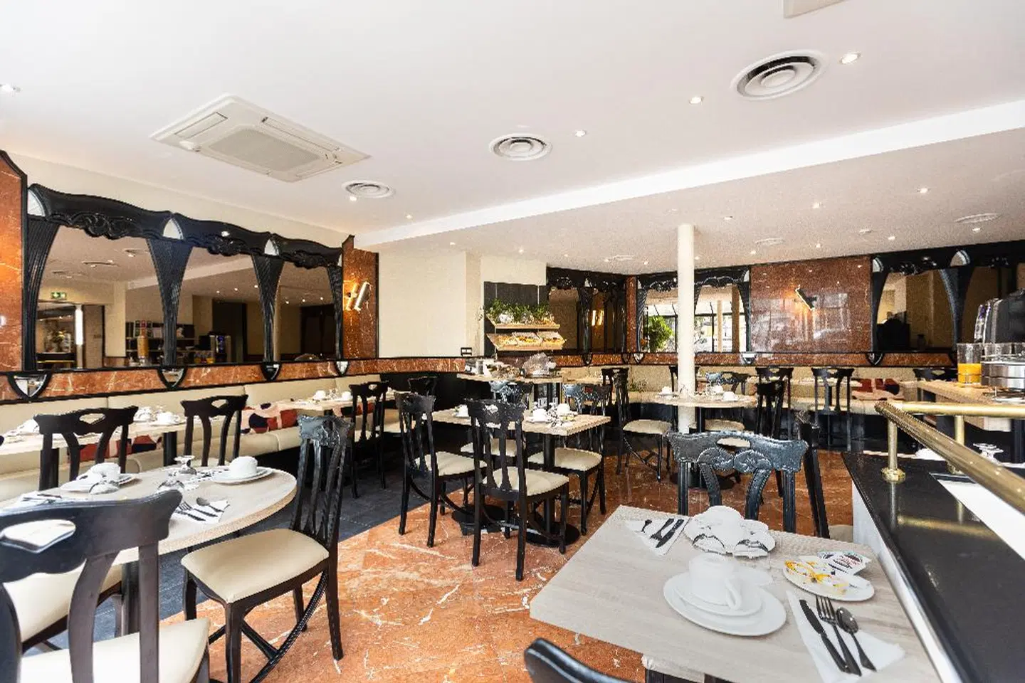 Opera Lafayette Restaurant