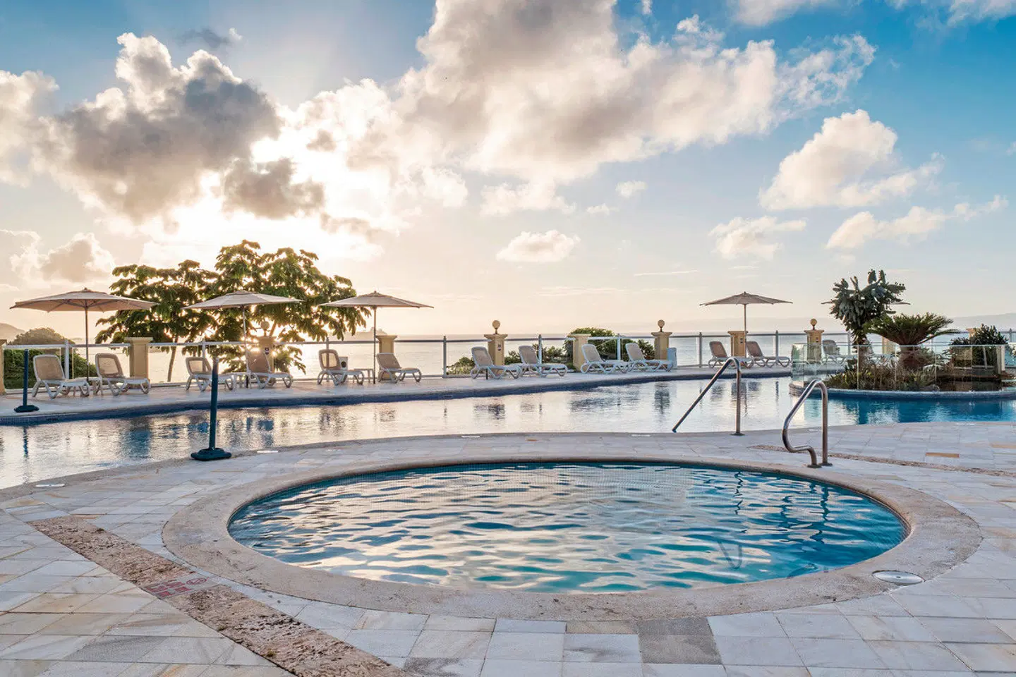Eurostars Grand Cayacoa Pool