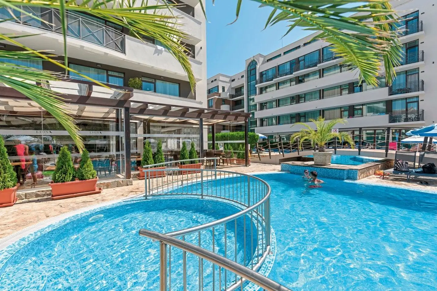 Lion Sunny Beach Pool