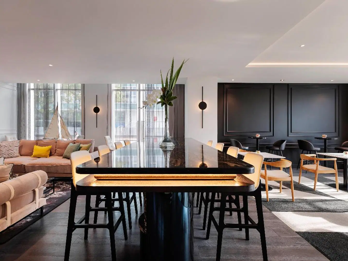 Sofitel Auckland Viaduct Harbour Bar