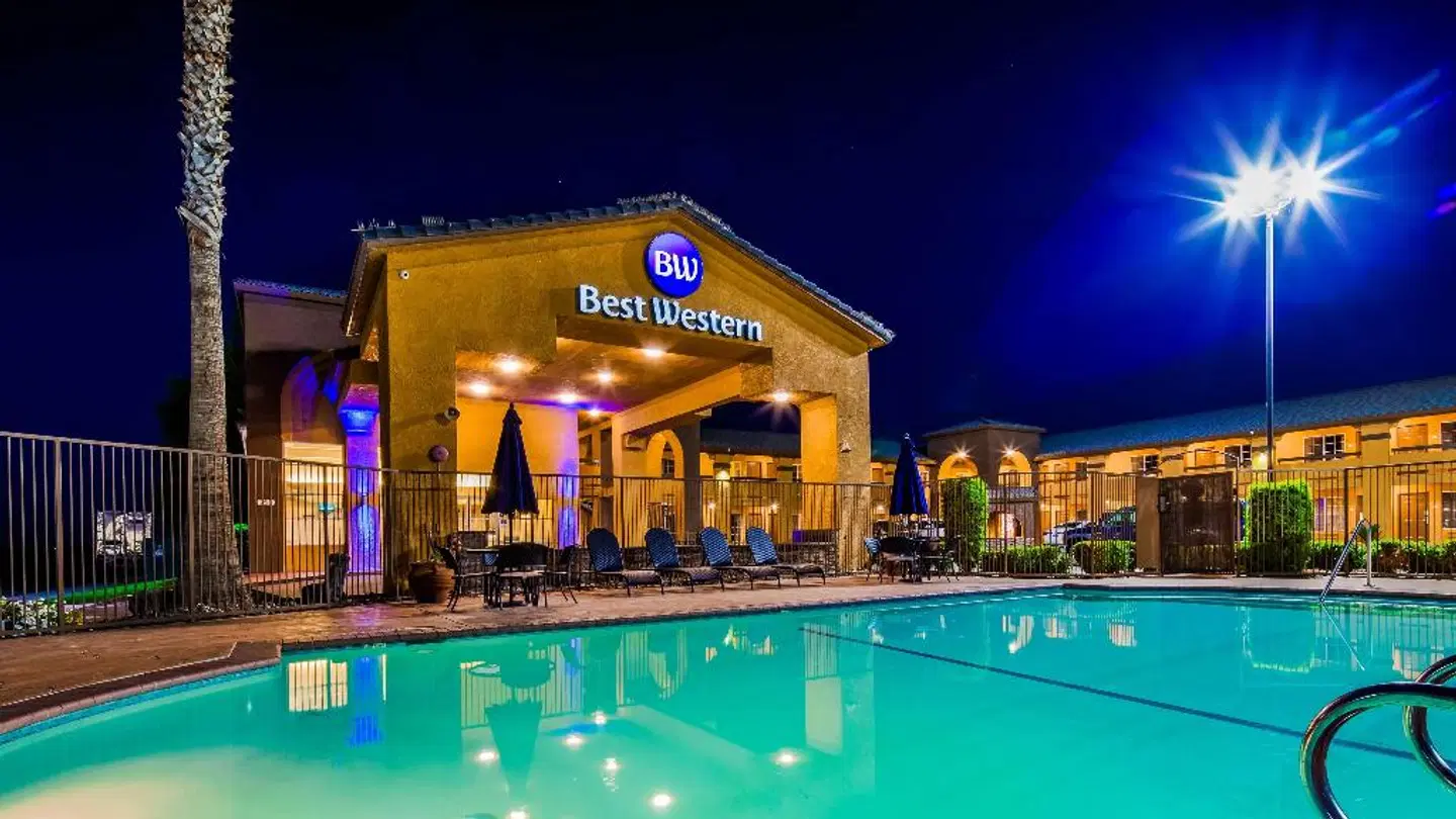Best Western Heritage Inn Pool