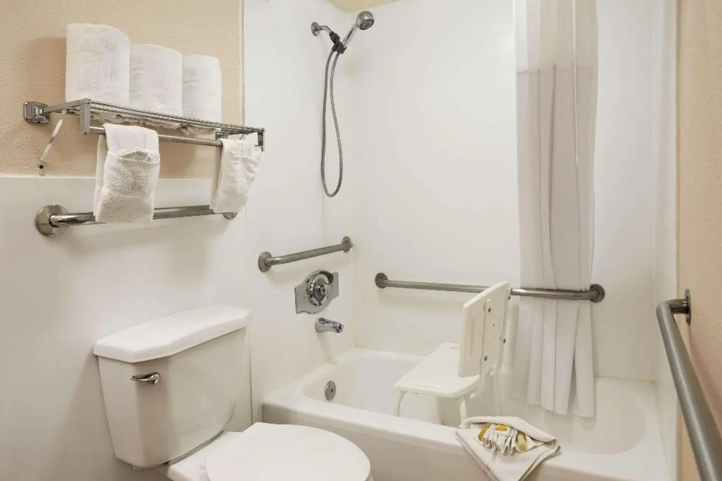 Days Inn by Wyndham Santa Fe New Mexico Badezimmer