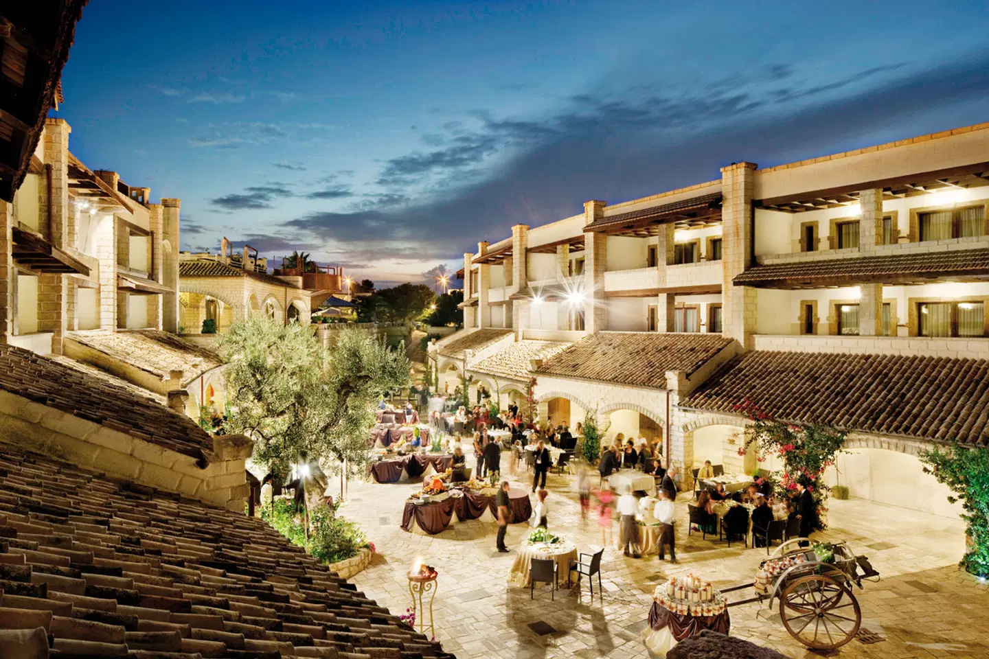 UNA Hotel Regina Bari Aussenansicht