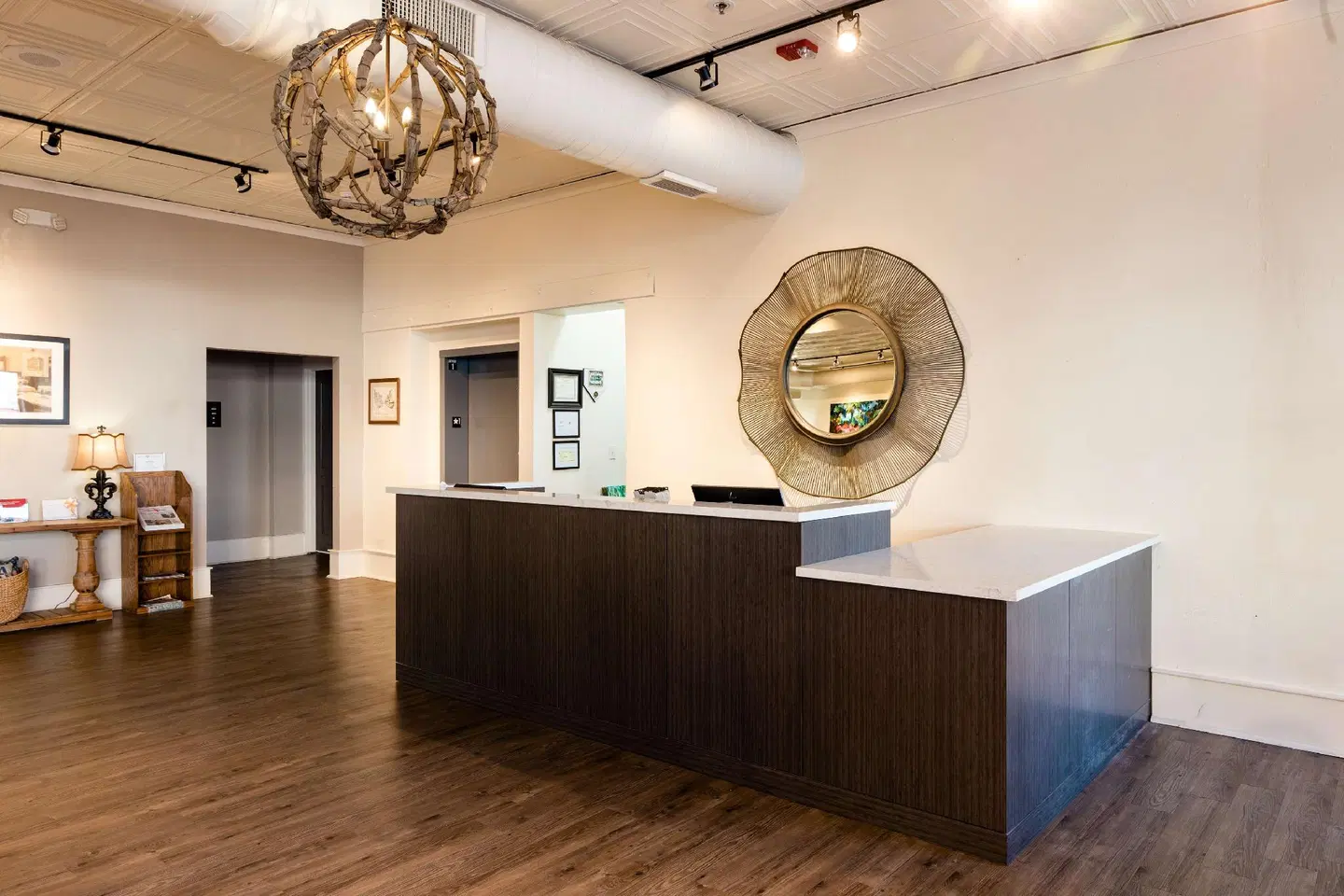 Hotel Florence, Tapestry Collection by Hilton Lobby